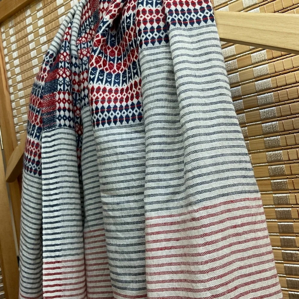 Stella & Dot Destination Scarf Indigo/Red Jacquard w/ Tassels
